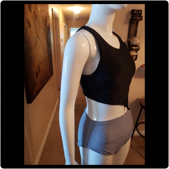 πEnd of the Season Swimsuit SALE ππ©± - Picture 4 of 5